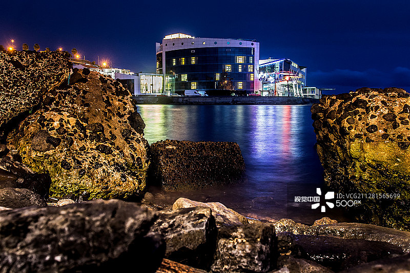 两者之间图片素材