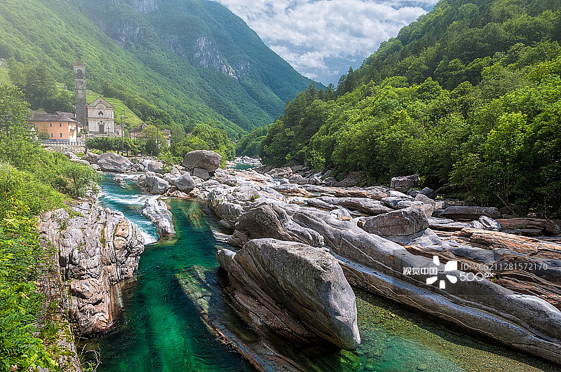 韦尔扎斯卡山谷图片素材