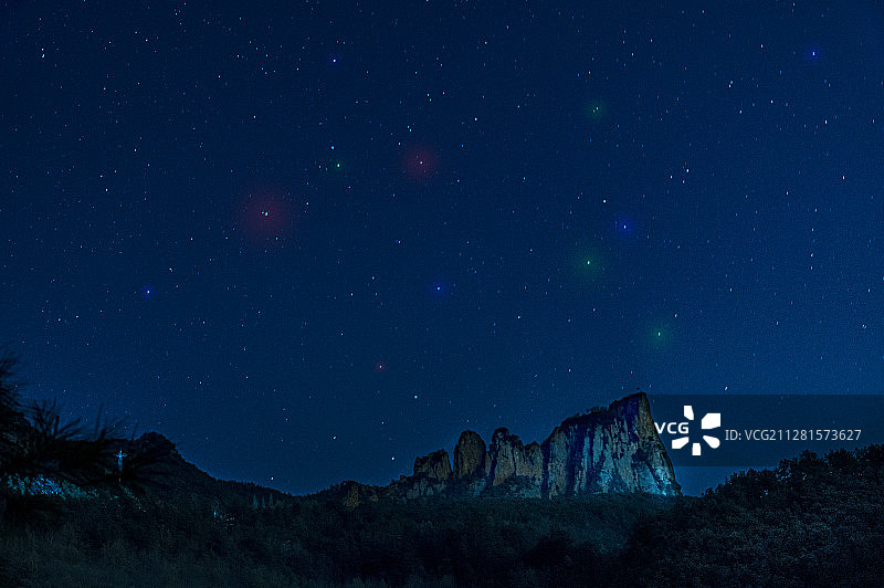 星空下的仙华山图片素材
