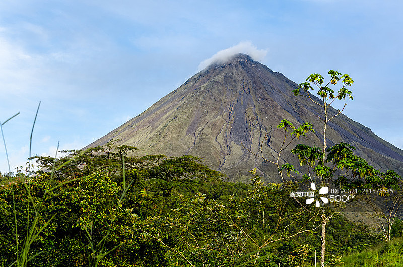 Arenal火山图片素材