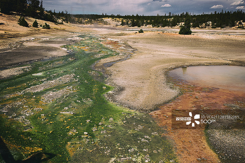 硫磺湖图片素材