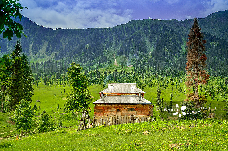 人间天堂：克什米尔的尼勒姆山谷图片素材