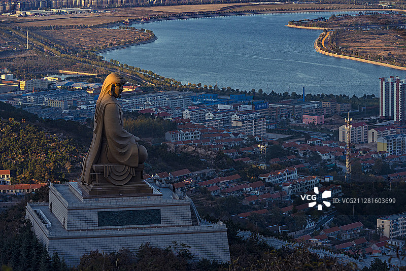 守护（山东省威海市石岛赤山大明神）图片素材