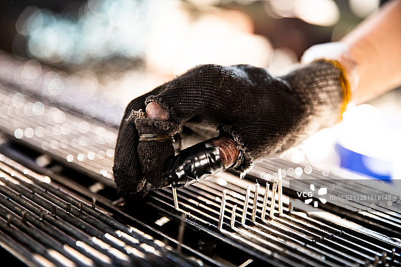 精密技术配装工人图片素材
