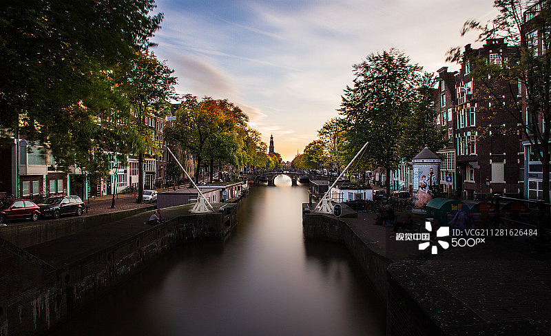 王子运河上的秋日日落图片素材