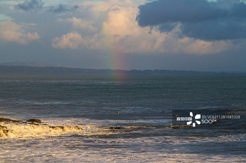 冲浪者与彩虹图片素材