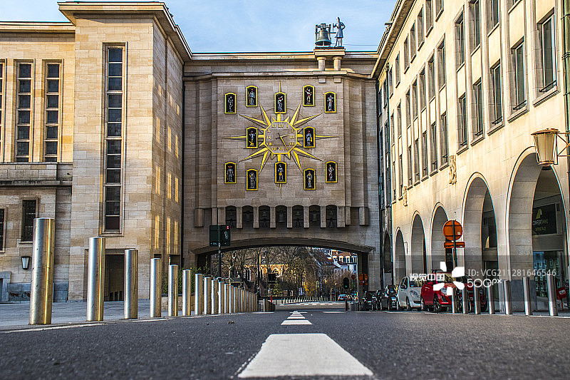 艺术山的钟琴图片素材