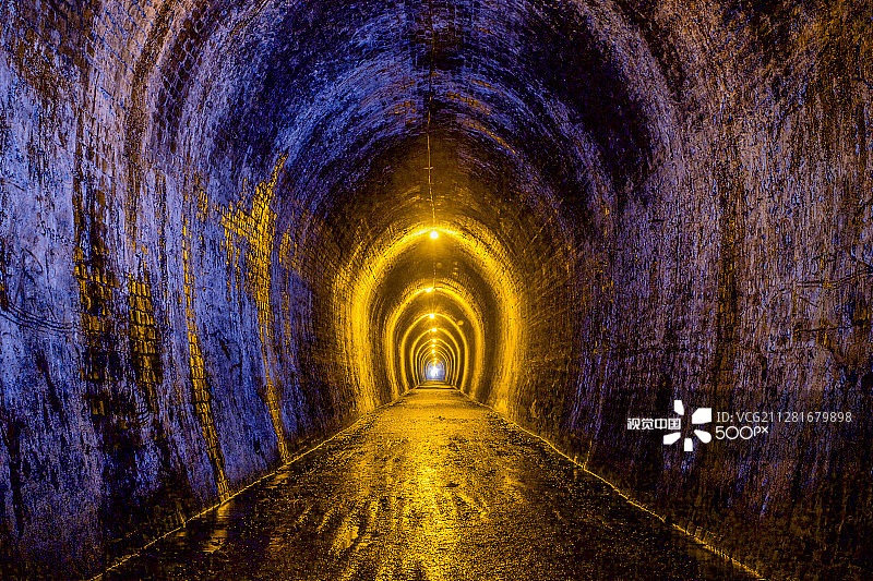 古老的金矿图片素材