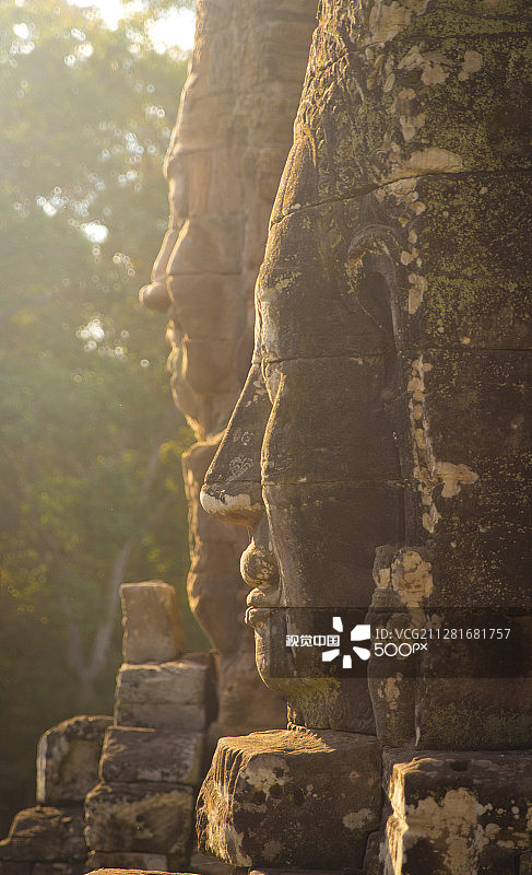 巴戎寺的石头面孔图片素材