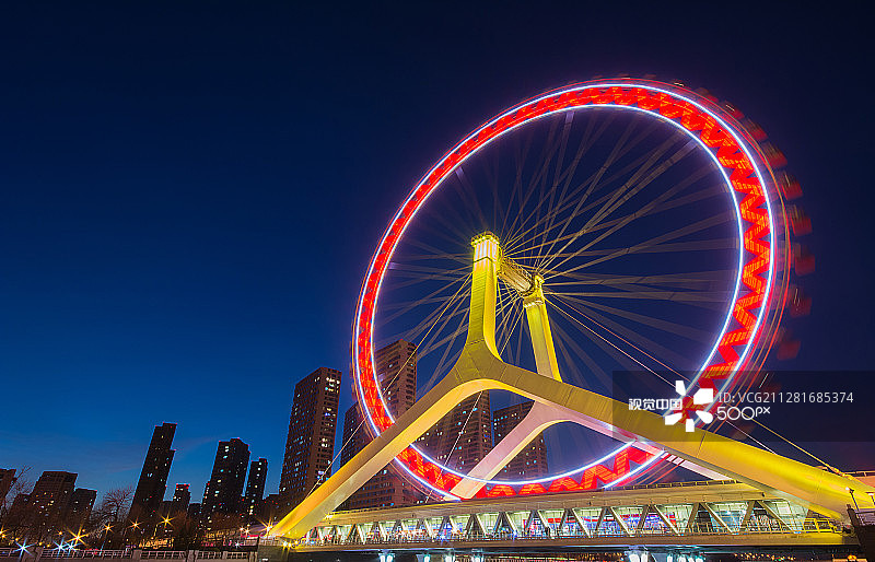 天津之眼夜景：天津城市夜景图片素材
