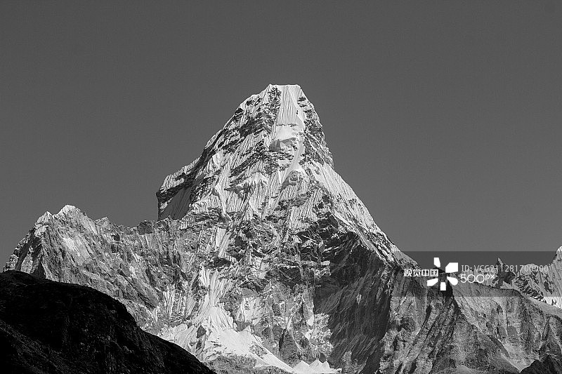 阿玛达布拉姆峰图片素材