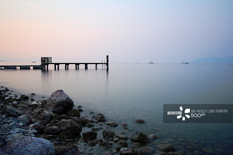 加尔达湖II图片素材