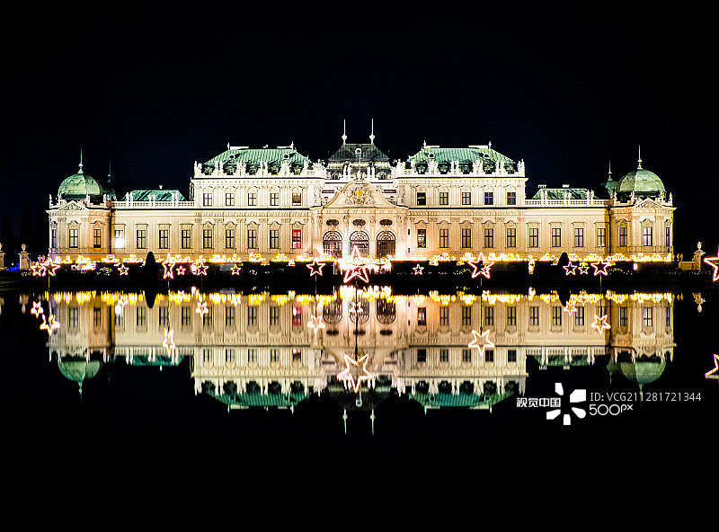 镜中的贝尔维德雷（新年快乐！）图片素材