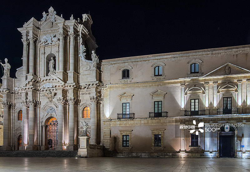 锡拉库萨主教座堂广场图片素材