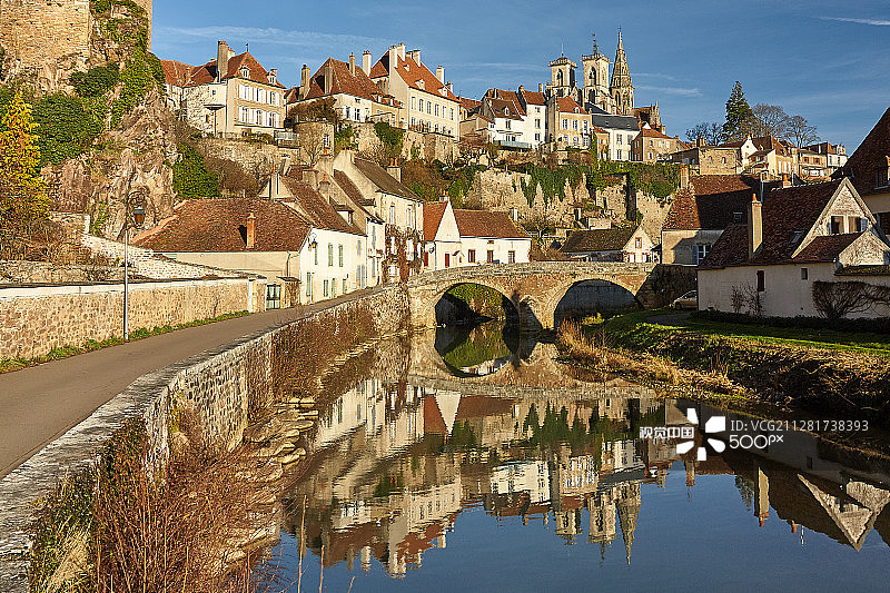 瑟米尔昂奥克苏瓦图片素材