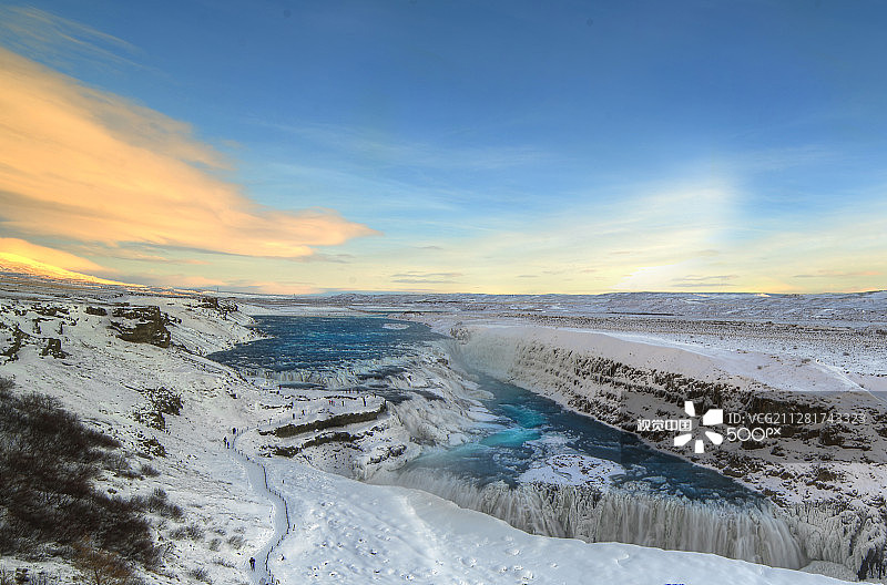 黄金瀑布图片素材