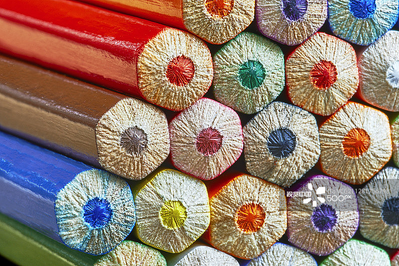 彩色蜡笔图片素材