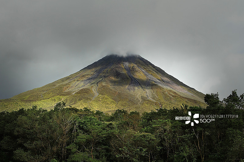 阿雷纳火山图片素材