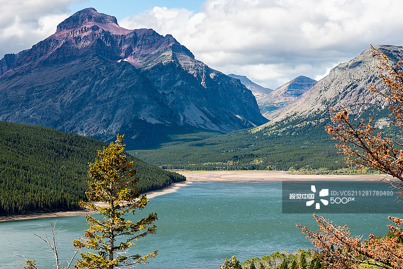 下梅迪辛湖景色图片素材