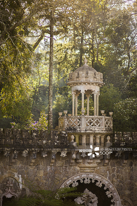 葡萄牙辛特拉雷加莱拉庄园的塔图片素材