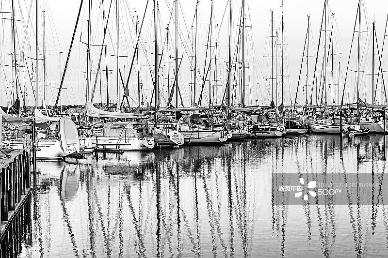 奥胡斯码头（黑白）图片素材