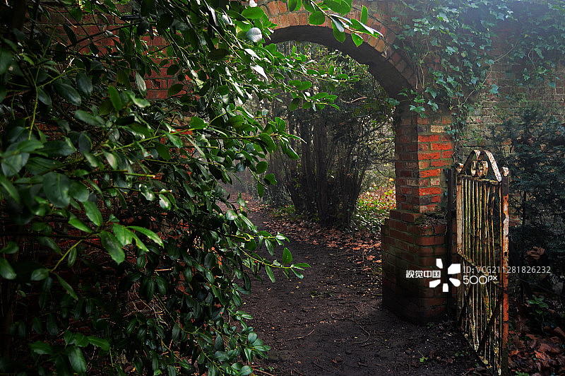 教堂大门图片素材