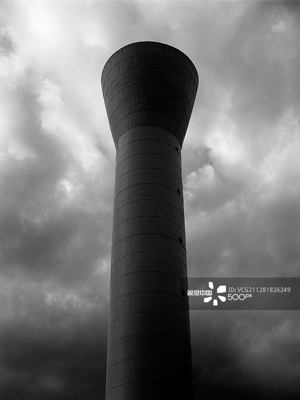 锥形水塔图片素材