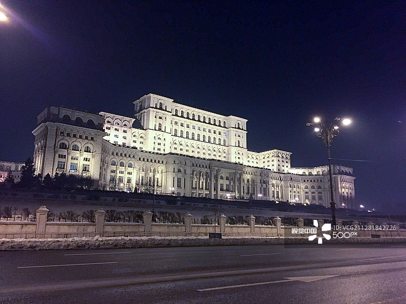 罗马尼亚布加勒斯特议会宫图片素材