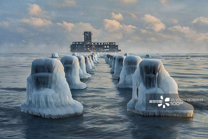 冰冻防波堤图片素材