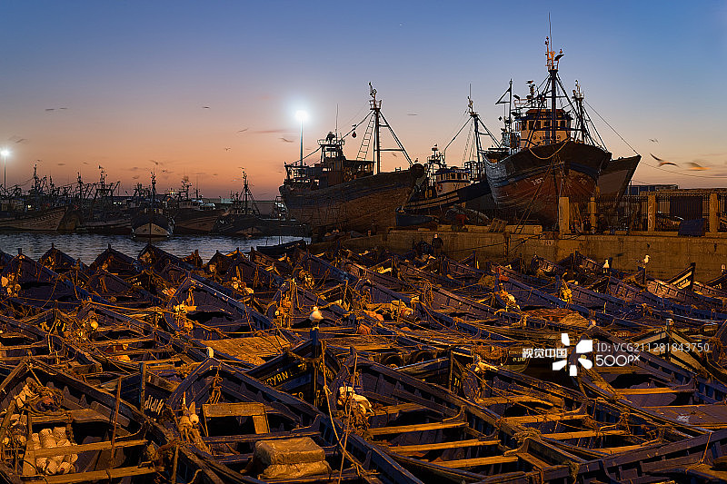 暮色中的索维拉港图片素材