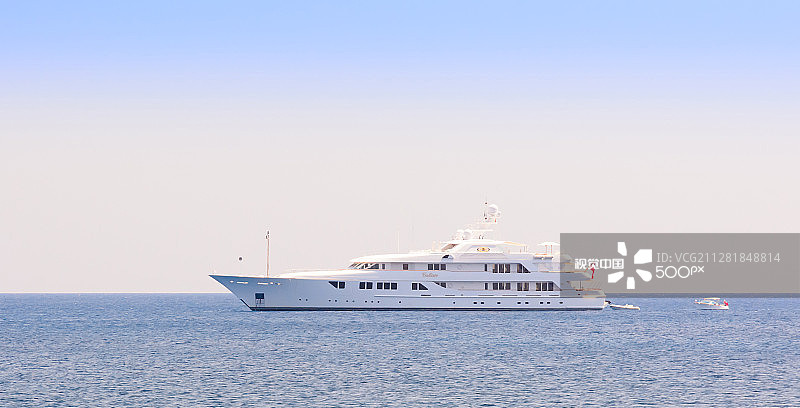 豪华超级游艇卡利斯托图片素材