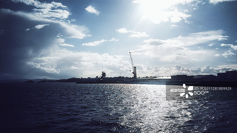 穿越奥斯陆的众多港口图片素材