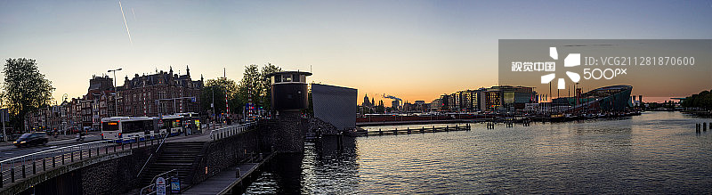 阿姆斯特丹港口日落全景图片素材