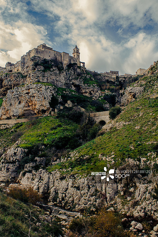 马泰拉下方的峡谷图片素材