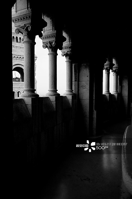 巴黎蒙马特拱道 - 黑白图片素材