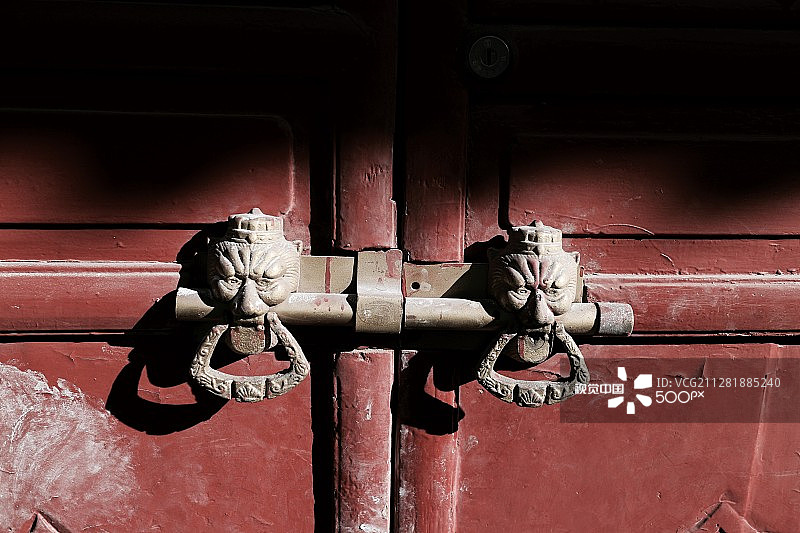 紧闭的门图片素材