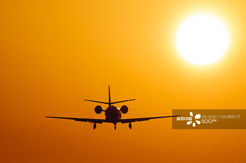 橙色喷气机图片素材