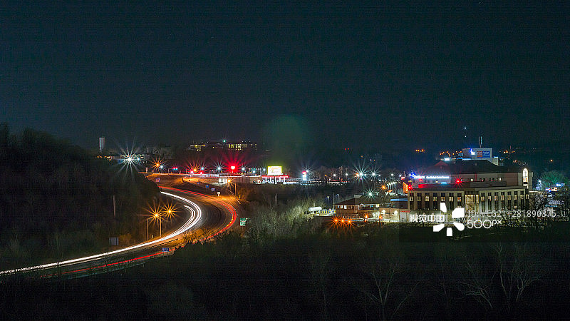 65号公路长曝光图片素材