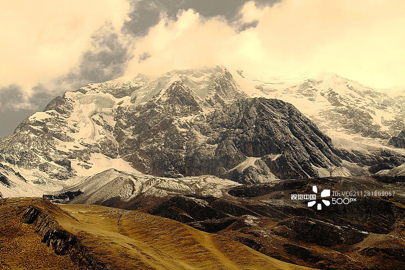 通往顶峰的路图片素材