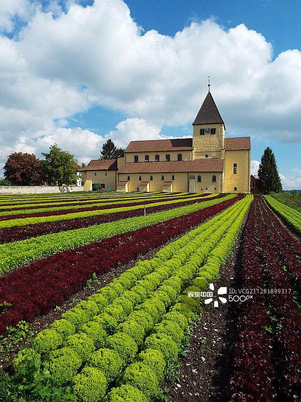 康斯坦茨湖畔的教堂图片素材