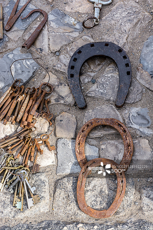 葡萄牙市场的古董珍品图片素材