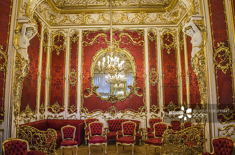 埃尔米塔日博物馆的红色房间图片素材
