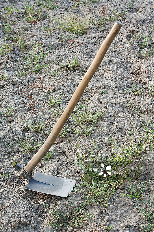 园艺工具：锄头图片素材
