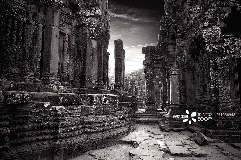 超越巴戎寺图片素材