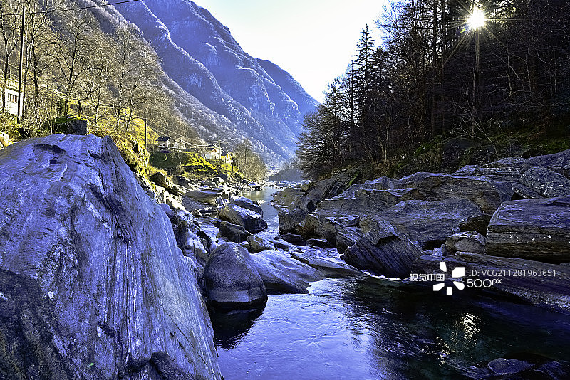 韦尔扎斯卡河图片素材