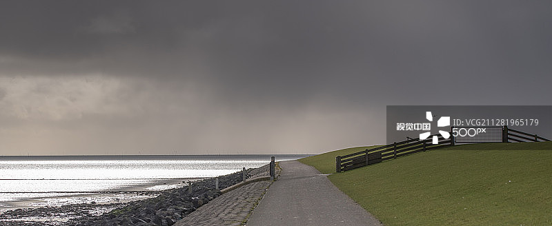 水和堤坝图片素材