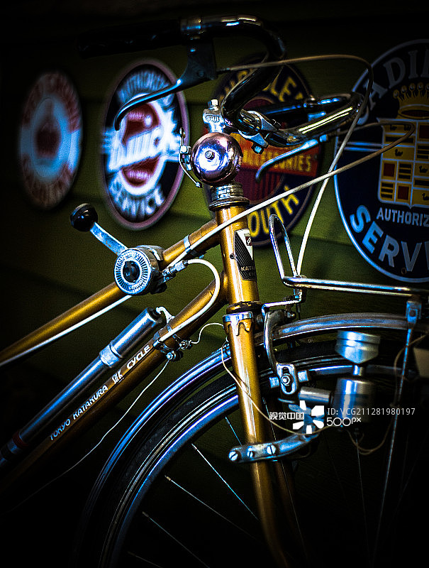 在丹佛的古董店发现了这辆自行车图片素材