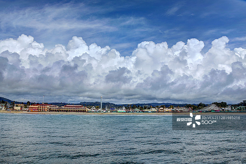 圣克鲁斯海滨木板路图片素材