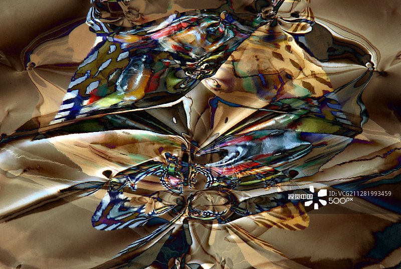 抽象彩色糖果对称反射图片素材