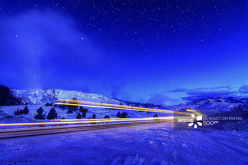 黎明前，猛犸温泉图片素材